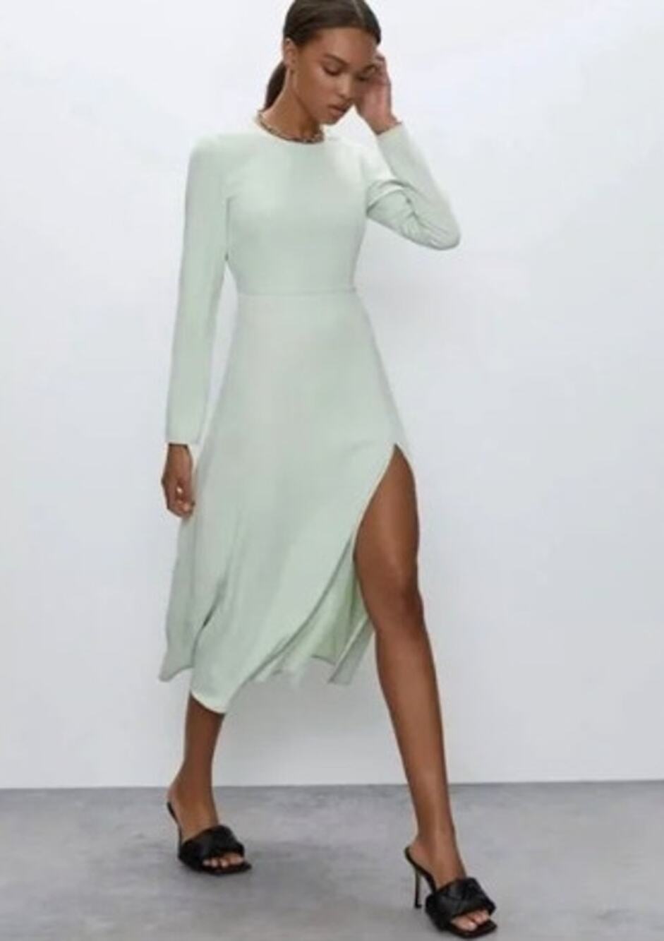 Babaton Aritzia Aqua Green Meghan Long Sleeve Midi Dress Size 4